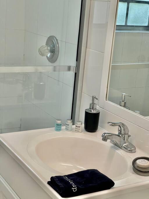 Amazing 5 - Bed Apartments Perfect For A Large Family Bal Harbour Eksteriør billede